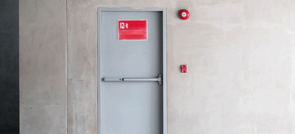 Puertas cortafuegos en comunidades y empresas: seguridad esencial